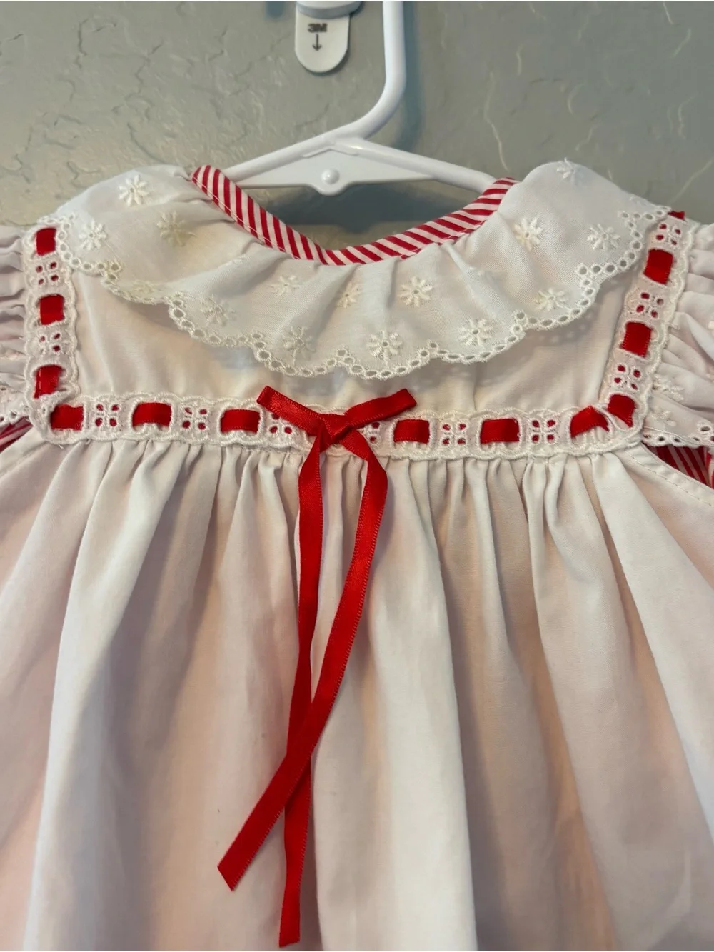 Baby togs Vintage baby girls red white Christmas embroider pinafore dress 3-6 mo